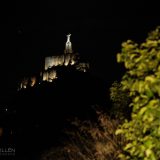 Castillo de Monteagudo iluminado.